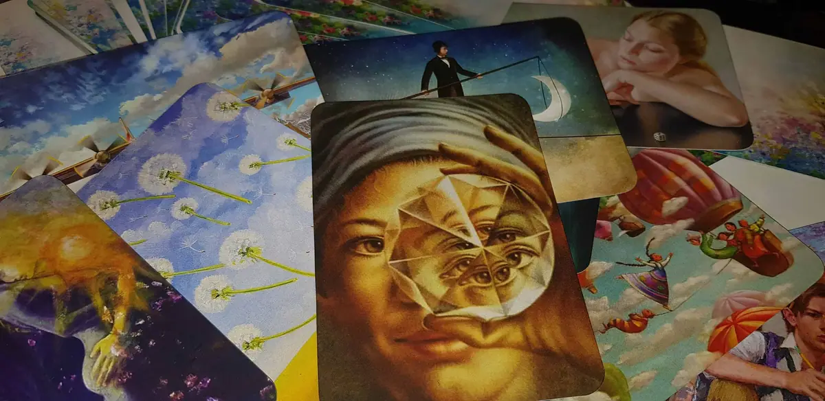 Tarot cards. A guide to individuation.