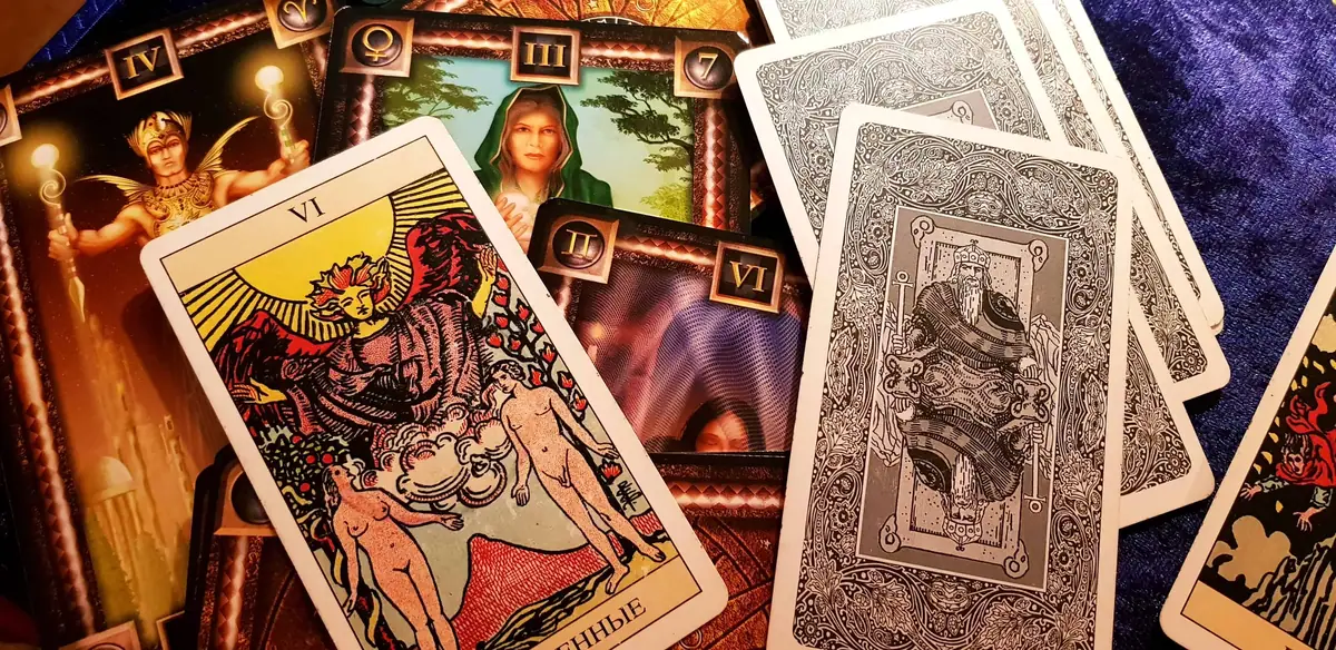 “Tarot Without Fortune-Telling. A Journey to the Self” master class